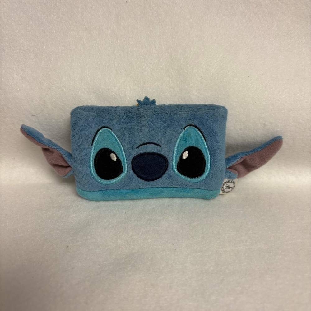 STITCH Face Card Holder Transportation Pass Sleeve Disney Store Japan Blue